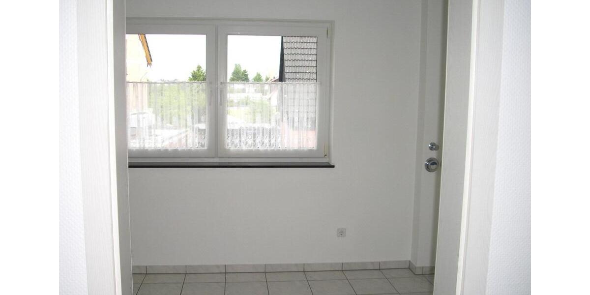 Etagenwohnung Neu-Isenburg Isenburg - 3.5 Zimmer, 150 m&sup2;, 1.700&euro; | Angebot:24219713