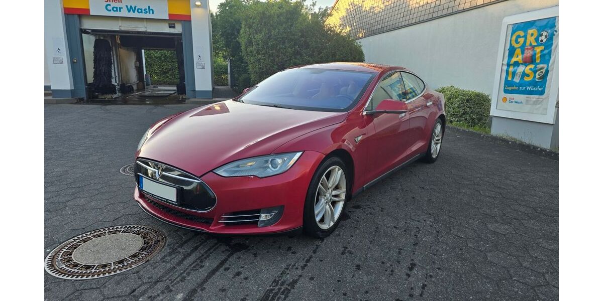 Tesla Model S 370.000 km 11.500 &euro; Ortenberg 63683