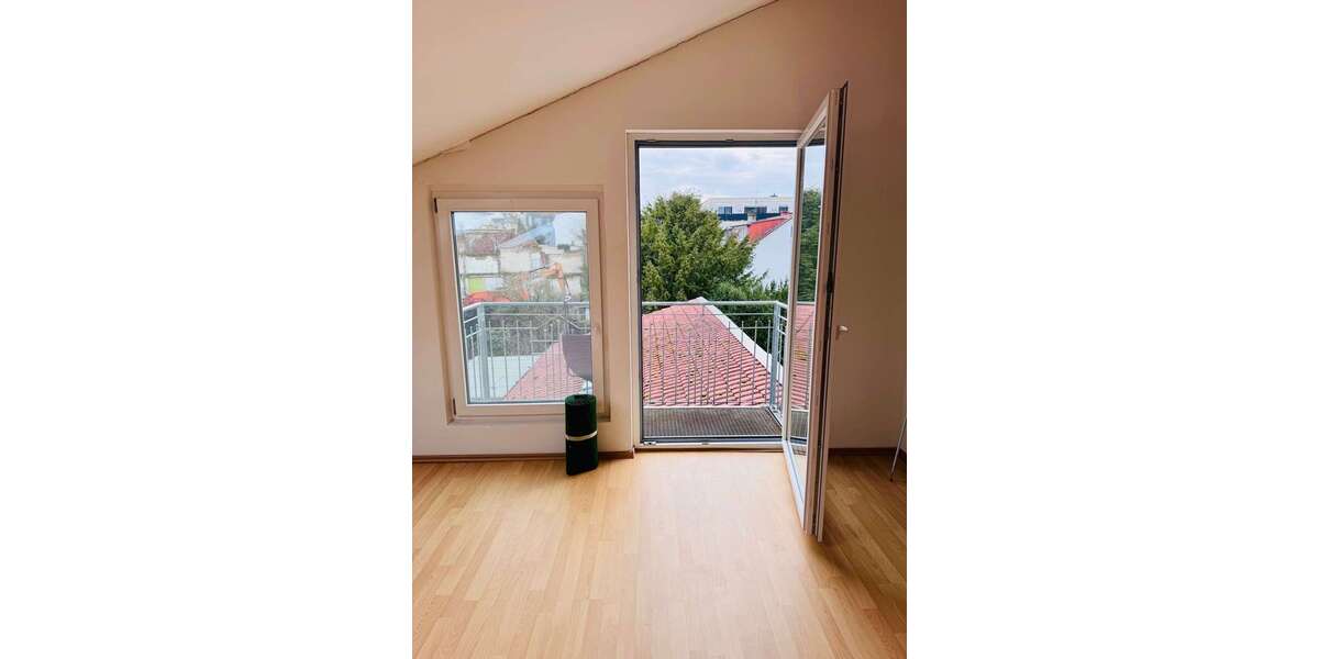 Etagenwohnung Frankfurt Niederrad - 2 Zimmer, 90 m&sup2;, 1.100&euro; | Angebot:24869246