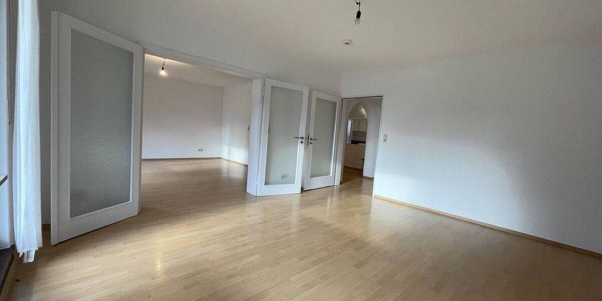 Etagenwohnung Frankfurt am Main Westend-Süd - 4 Zimmer, 120 m&sup2;, 1.990&euro; | Angebot:26903717