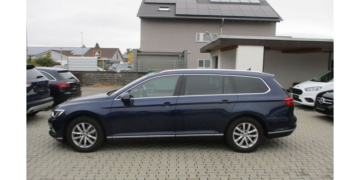 VW Passat Variant 107.718 km 15.899 &euro; Babenhausen 64832