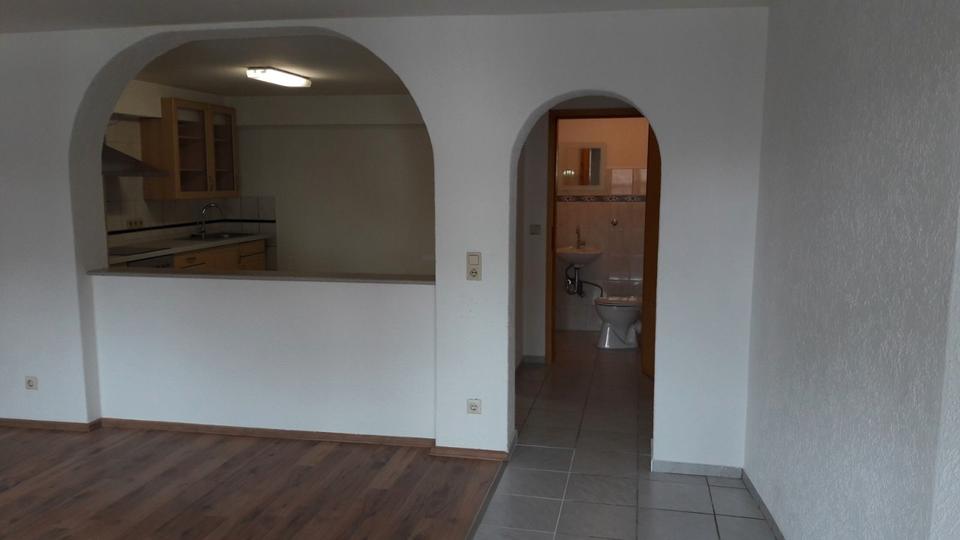 Etagenwohnung Nidderau - 2 Zimmer, 64 m&sup2;, 600&euro; | Angebot:26305405