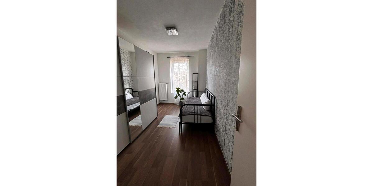 Dachgeschoßwohnung Schöllkrippen - 3 Zimmer, 85 m&sup2;, 900&euro; | Angebot:25407929