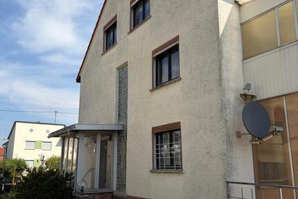 Haus Frankfurt am Main Schwanheim - 8 Zimmer, 160 m&sup2;, 295.000&euro; | Angebot:27623708