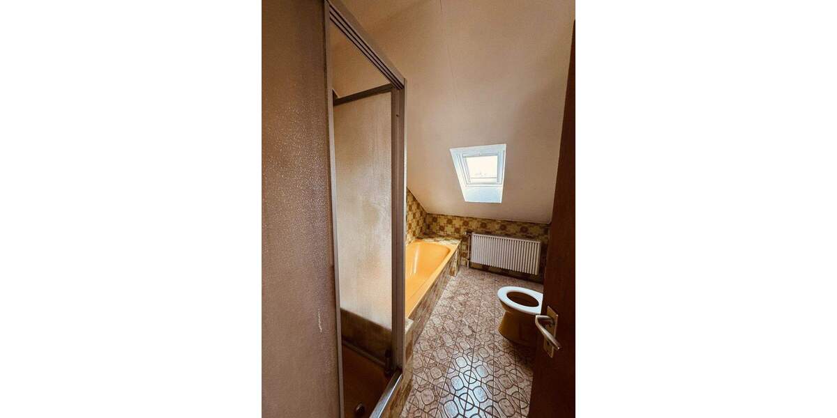 Einfamilienhaus Büdingen Diebach - 8 Zimmer, 178 m&sup2;, 409.000&euro; | Angebot:25751205