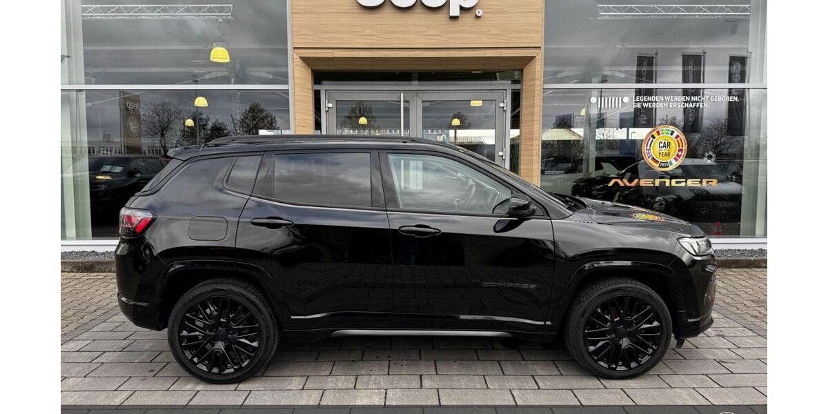 Jeep Compass 29.150 km 27.390 &euro; Aschaffenburg 63741