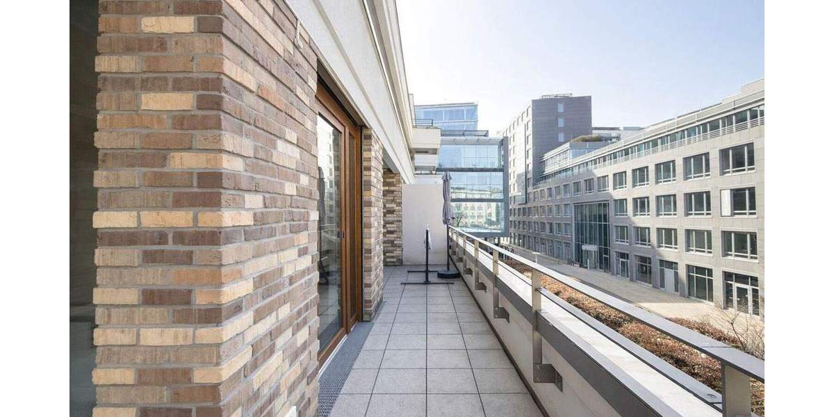 Etagenwohnung Frankfurt am Main Bockenheim - 3 Zimmer, 122 m&sup2;, 1.100.000&euro; | Angebot:25727366