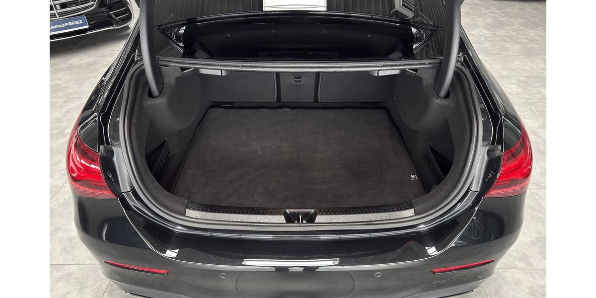 Mercedes-Benz A 200 d LIMOUSINE AMG PREMIUM-DISTR.-PANO-NIGHT! 15.679 km 36.859 &euro; Groß-Umstadt 64823