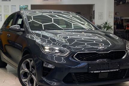 Kia ceed / Ceed 64.102 km 17.600 &euro; Neu-Isenburg 63263
