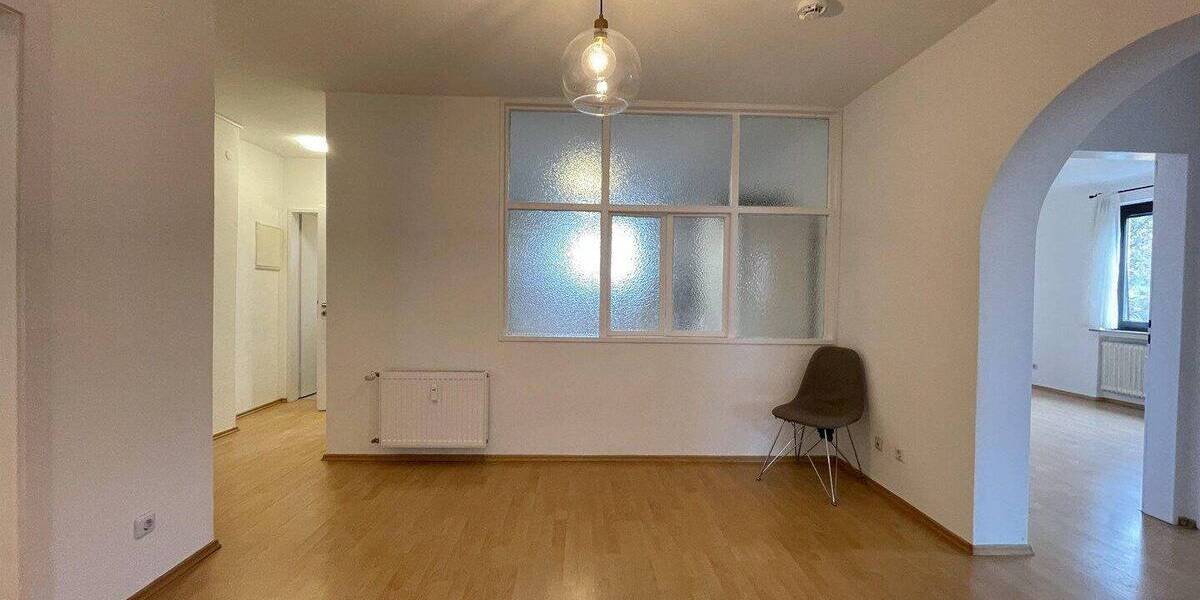 Etagenwohnung Frankfurt am Main Westend-Süd - 4 Zimmer, 120 m&sup2;, 1.990&euro; | Angebot:26903717