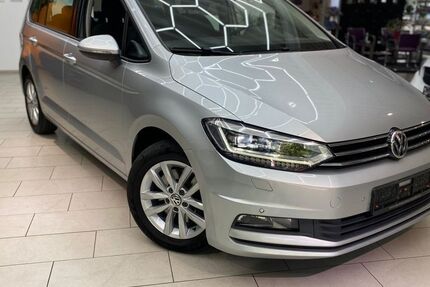 VW Touran 142.826 km 16.600 &euro; Neu-Isenburg 63263