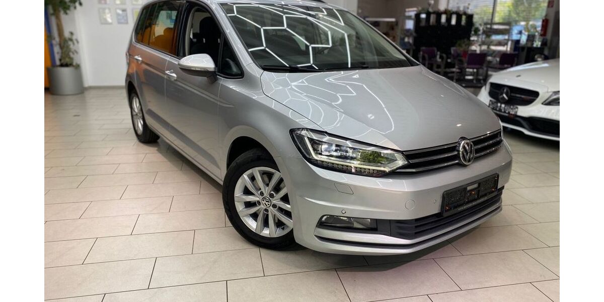 VW Touran 142.826 km 16.600 &euro; Neu-Isenburg 63263