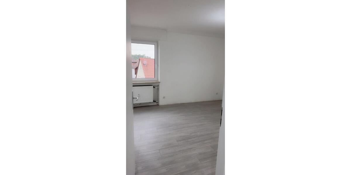 Etagenwohnung Karlstein am Main - 4 Zimmer, 91 m&sup2;, 1.250&euro; | Angebot:25856499