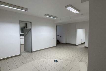 Gewerbeobjekt Frankfurt am Main Nied - 5 Zimmer, 2.650&euro; | Angebot:25690930