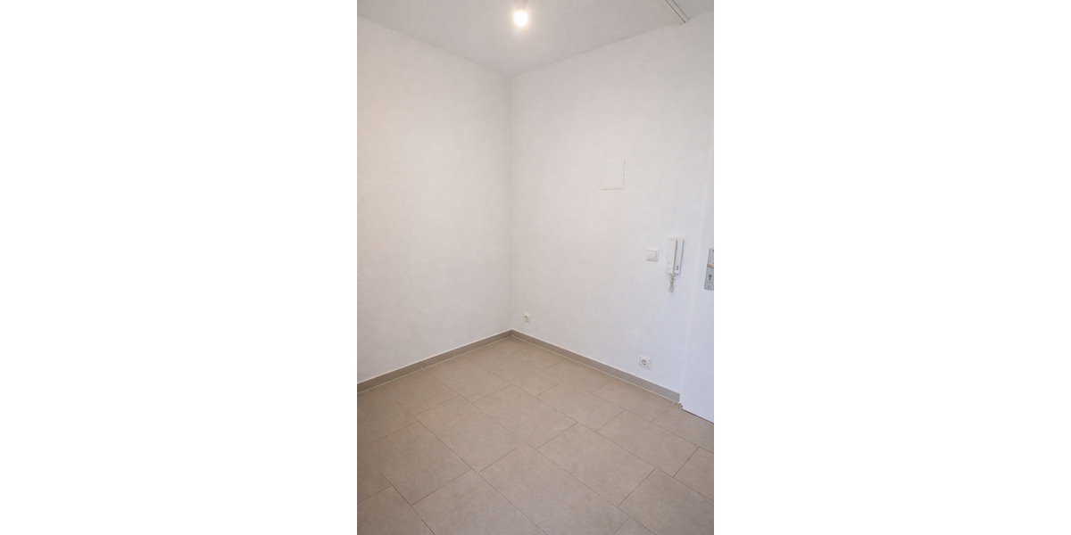 Etagenwohnung Frankfurt am Main Nied - 1 Zimmer, 34 m&sup2;, 140.000&euro; | Angebot:25929725