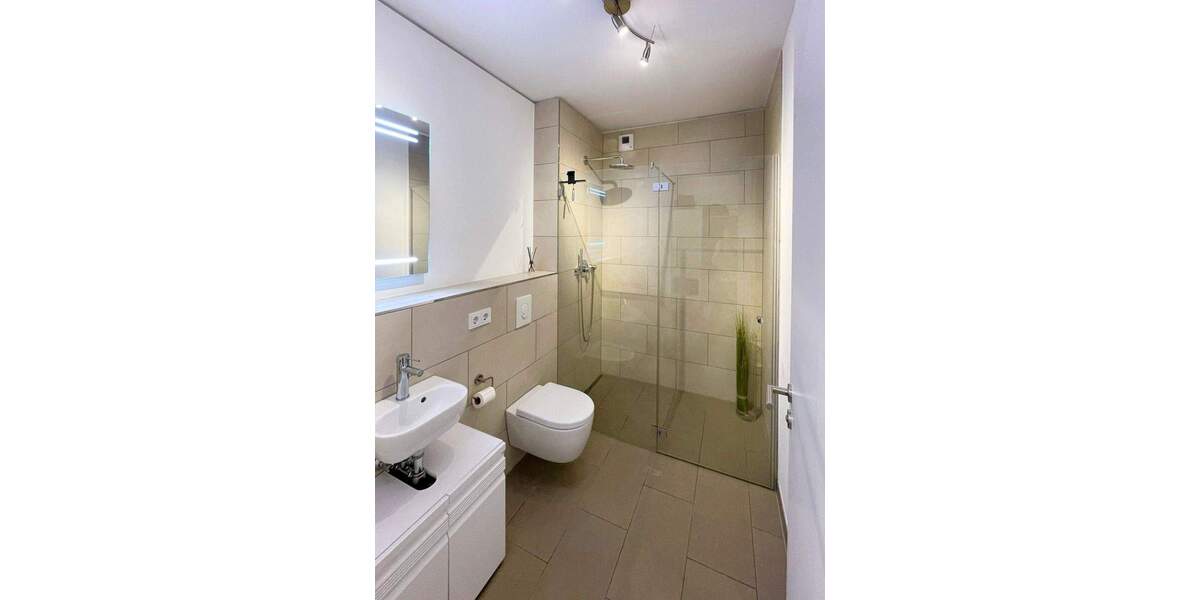 Etagenwohnung Offenbach am Main Hafen - 3 Zimmer, 92 m&sup2;, 549.000&euro; | Angebot:25710428