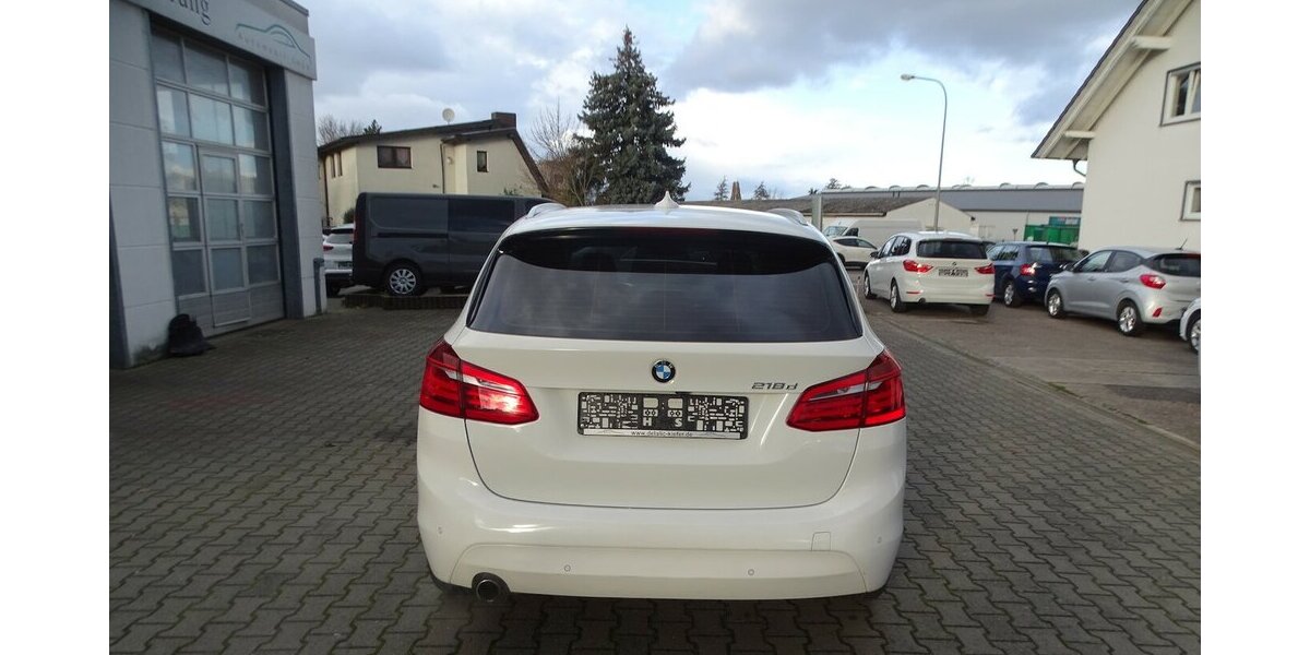 BMW 218 Active Tourer d Panoramadach, Leder, LED Schei 114.982 km 14.990 &euro; Rodgau 63110