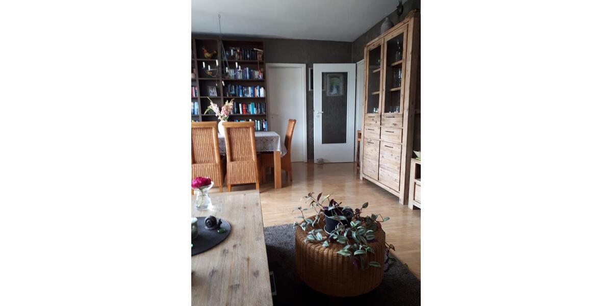 Etagenwohnung Dreieich - 3.5 Zimmer, 95 m&sup2;, 1.315&euro; | Angebot:25213161