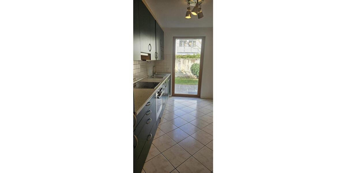 Erdgeschoßwohnung Frankfurt am Main Mitte-West - 4 Zimmer, 128 m&sup2;, 2.050&euro; | Angebot:25923522