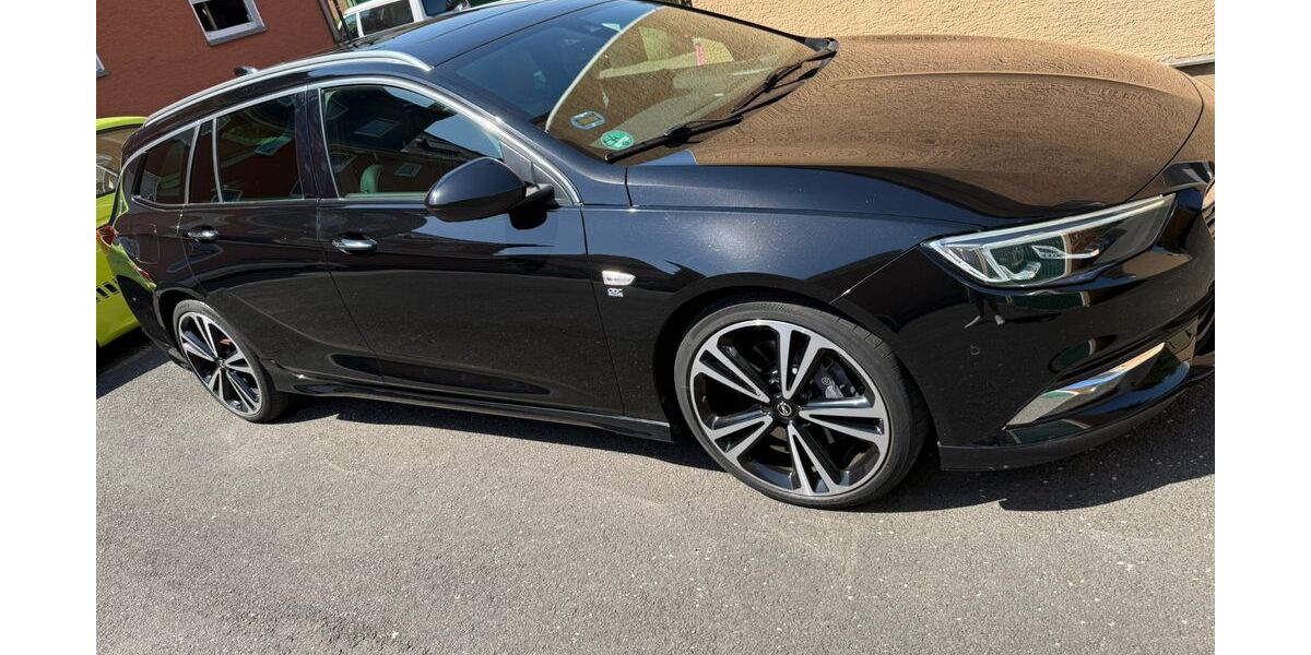 Opel Insignia 83.500 km 17.200 &euro; Frankfurt 65934