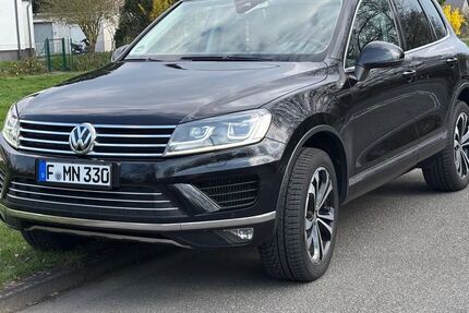 VW Touareg 179.850 km 17.300 &euro; Frankfurt 60529