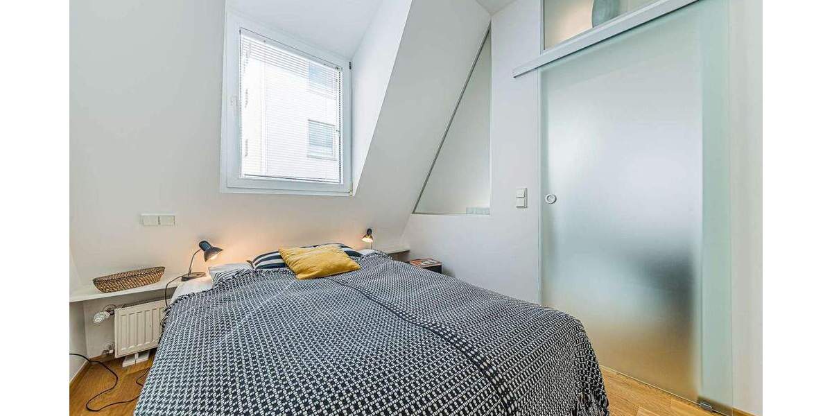 Etagenwohnung Frankfurt am Main Ostend - 2 Zimmer, 42 m&sup2;, 1.590&euro; | Angebot:25661922