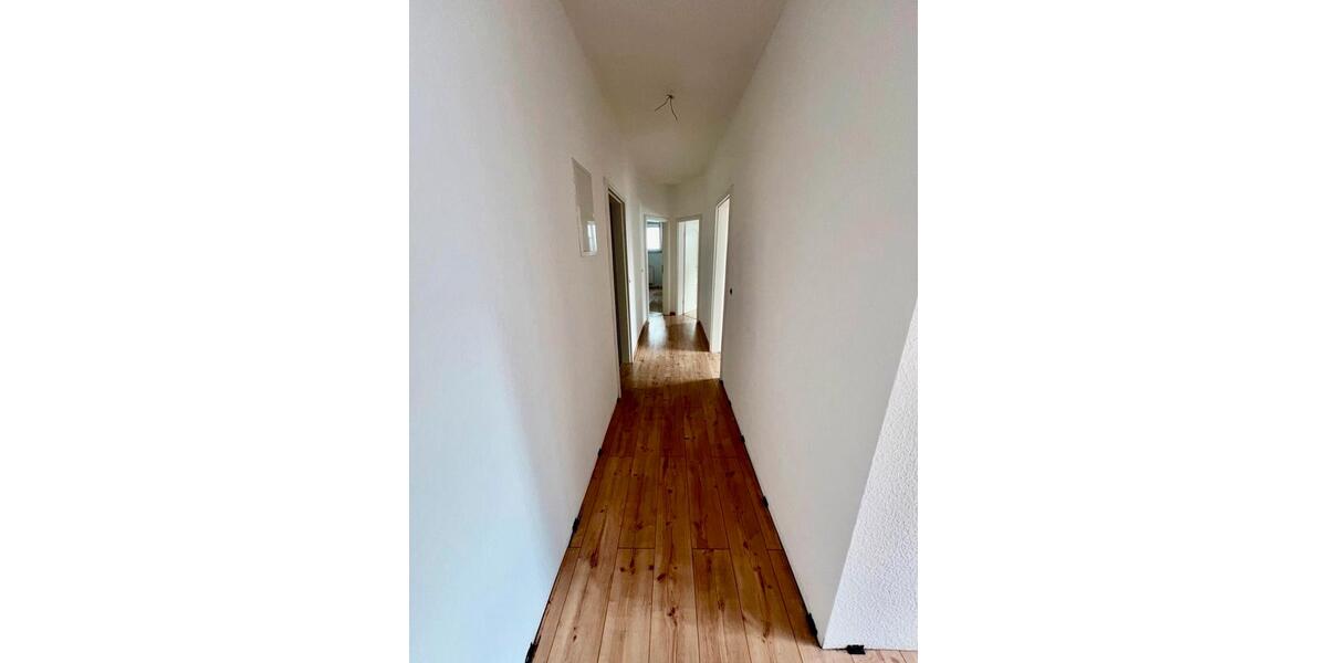 Erdgeschoßwohnung Offenbach am Main - 4 Zimmer, 105 m&sup2;, 1.350&euro; | Angebot:25299361