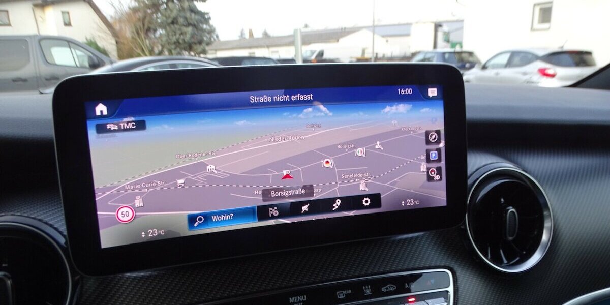 Mercedes-Benz V 300 d 4M lang AVANTGARDE EDITION AMG Line, Stand 61.360 km 56.990 &euro; Rodgau 63110