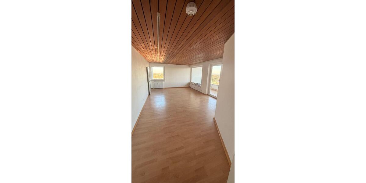 Etagenwohnung Bad Homburg vor der Höhe Gonzenheim - 3 Zimmer, 88 m&sup2;, 1.350&euro; | Angebot:25415160