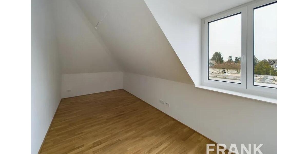 Etagenwohnung Frankfurt am Main Ginnheim - 3 Zimmer, 82 m&sup2;, 1.900&euro; | Angebot:23330566