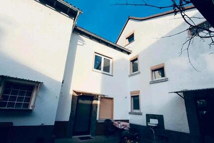 Wohnung Bruchköbel - 6 Zimmer, 125 m&sup2;, 1.750&euro; | Angebot:24814959