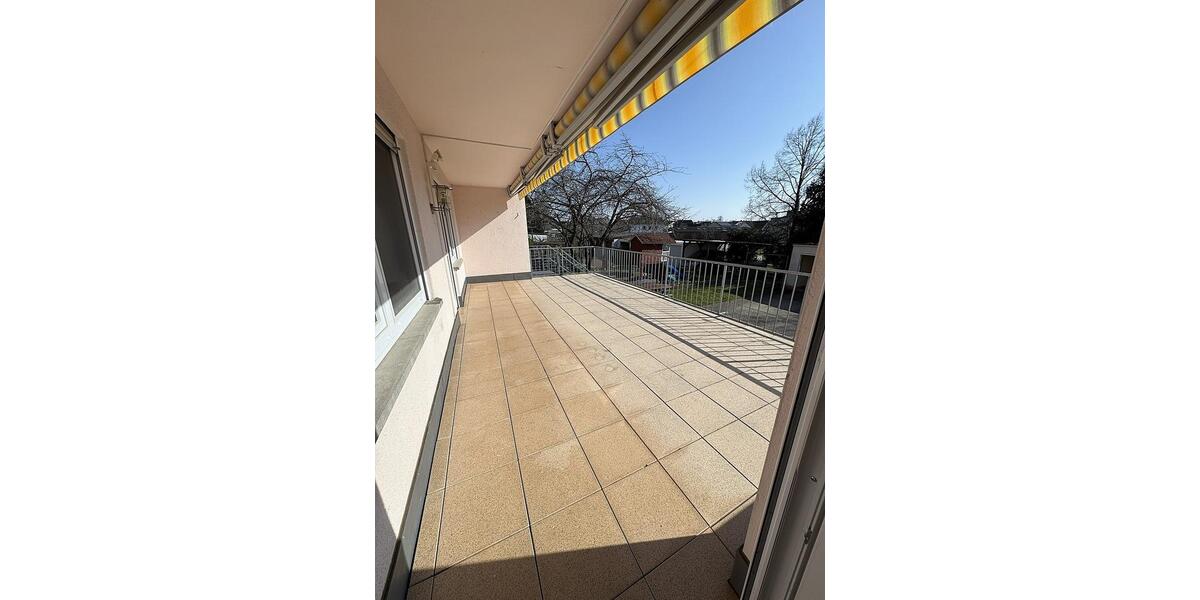 Erdgeschoßwohnung Dreieich - 4 Zimmer, 120 m&sup2;, 1.700&euro; | Angebot:23403248