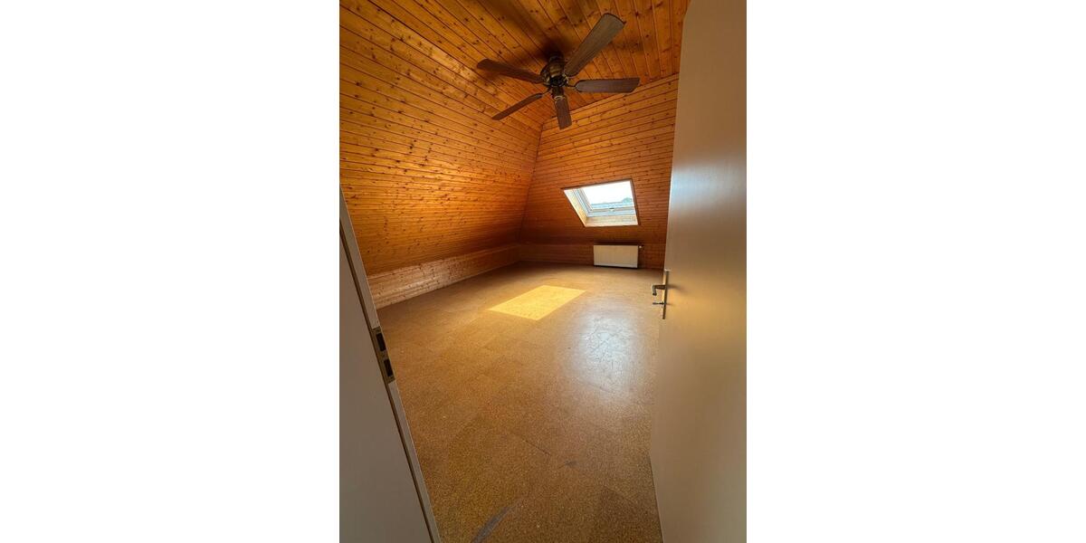 Einfamilienhaus Freigericht - 9 Zimmer, 268 m&sup2;, 585.000&euro; | Angebot:25299987