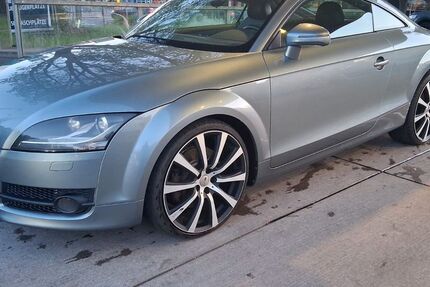 Audi TT 235.155 km 8.350 &euro; Frankfurt am Main 60388