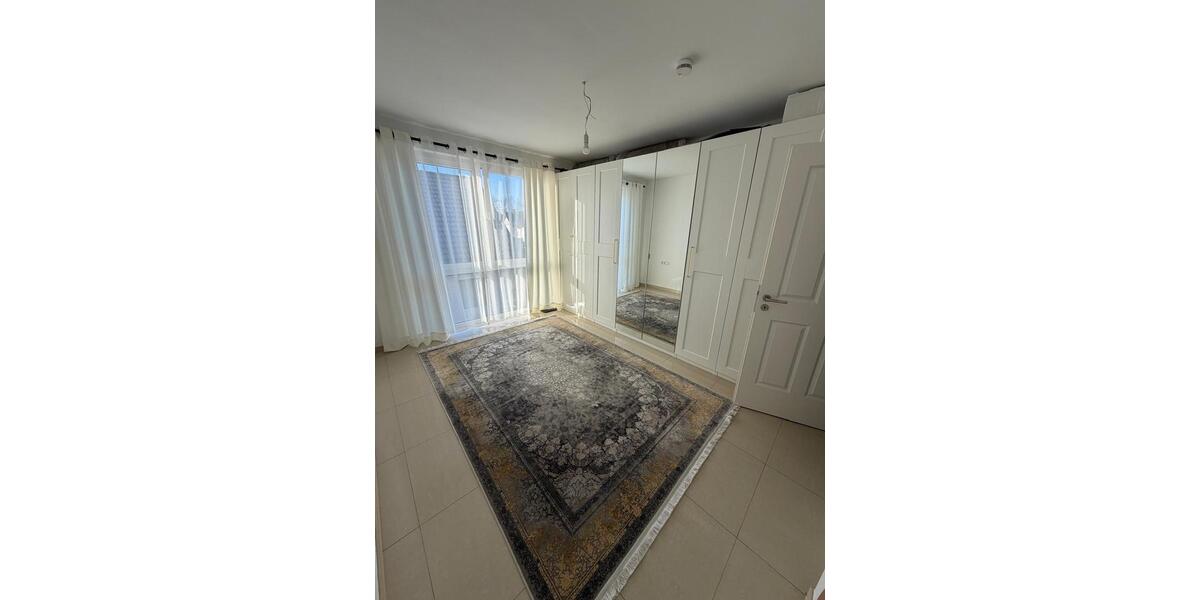 Etagenwohnung Maintal - 3 Zimmer, 80 m&sup2;, 1.450&euro; | Angebot:25931313