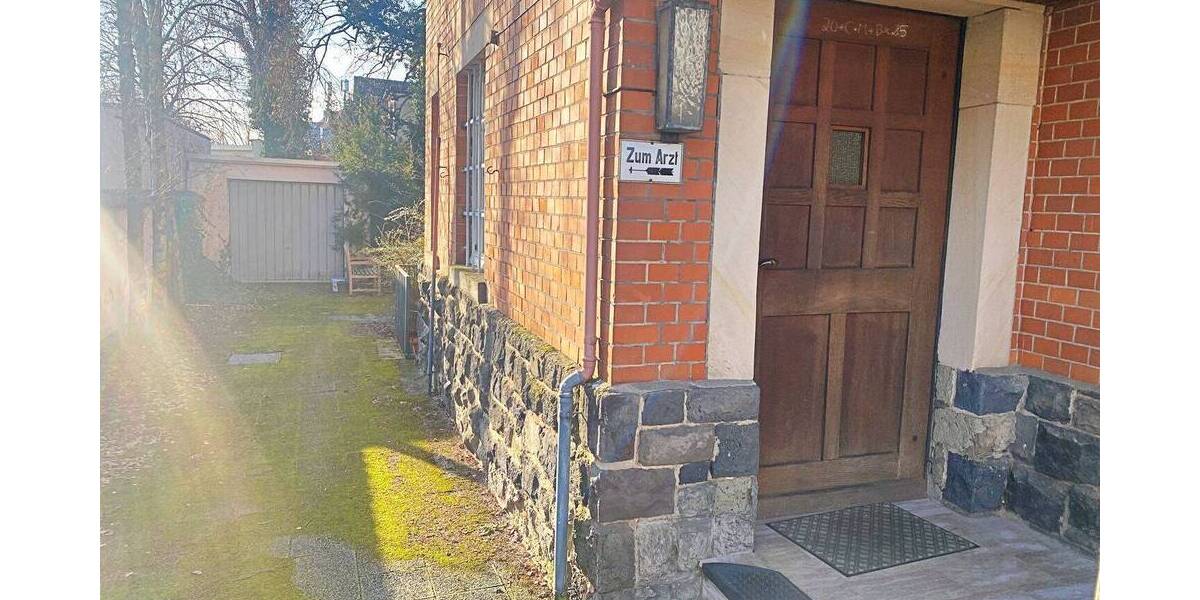 Mehrfamilienhaus, Wohnhaus Hainburg Hainstadt - 9 Zimmer, 320 m&sup2;, 330.000&euro; | Angebot:26027681