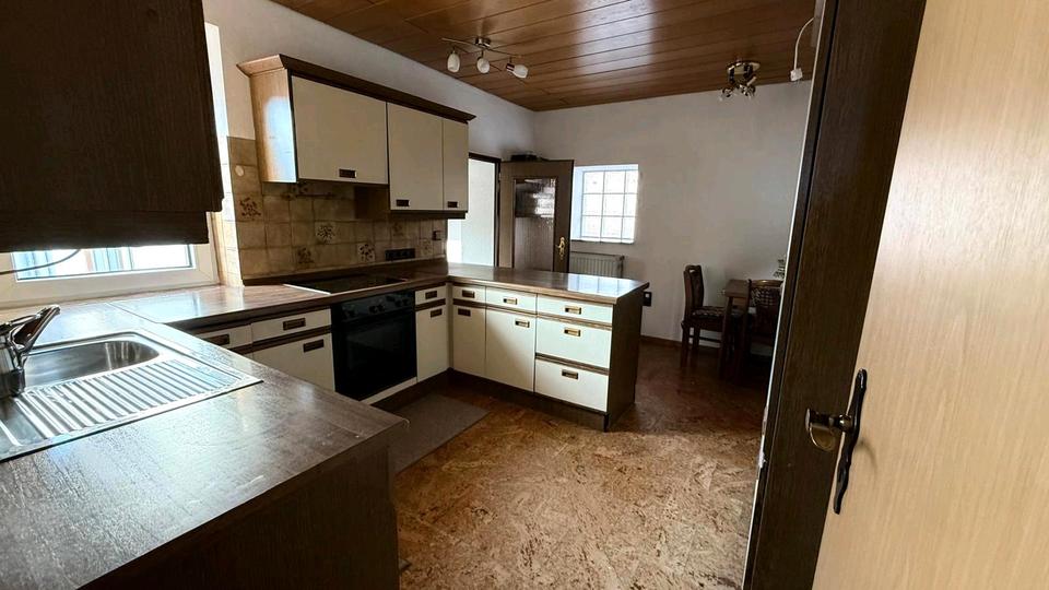 Etagenwohnung Bruchköbel - 6 Zimmer, 125 m&sup2;, 1.750&euro; | Angebot:24814959