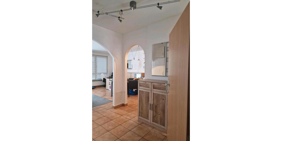 Etagenwohnung Frankfurt am Main Eschersheim - 2 Zimmer, 58 m&sup2;, 1.200&euro; | Angebot:25999902