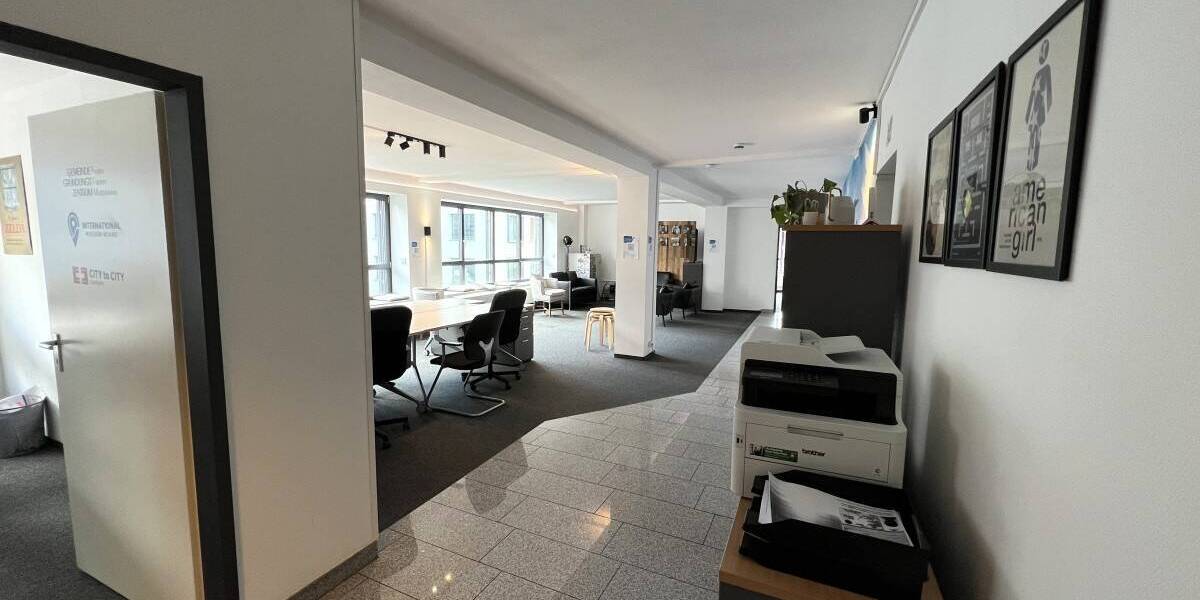 Gewerbeobjekt Frankfurt am Main Bahnhofsviertel - 7 Zimmer, 230 m&sup2;, 1.950&euro; | Angebot:25689509