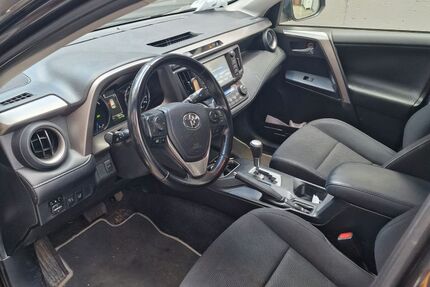 Toyota RAV 4 112.000 km 18.500 &euro; Frankfurt am Main 60528