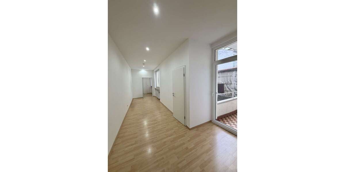 Etagenwohnung Aschaffenburg Stadtmitte - 2.5 Zimmer, 88 m&sup2;, 975&euro; | Angebot:25544582