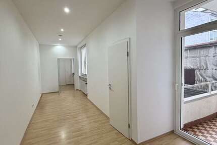 Wohnung Aschaffenburg Stadtmitte - 2.5 Zimmer, 88 m&sup2;, 975&euro; | Angebot:25544582