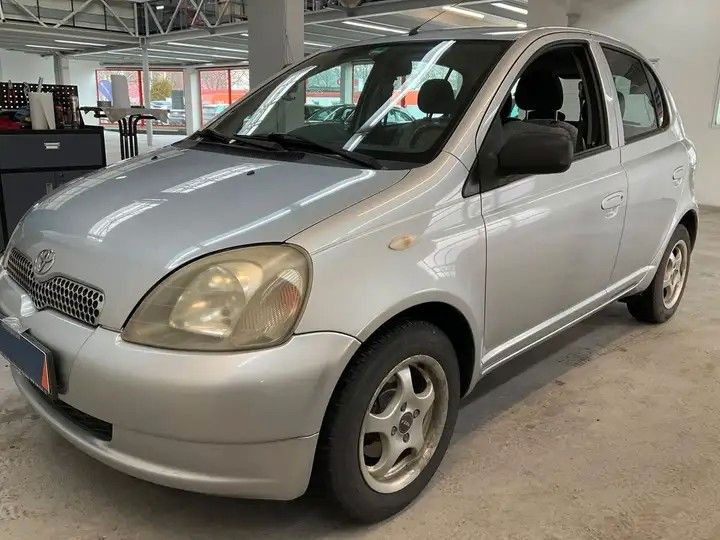Toyota Yaris 168.500 km 1.600 &euro; Frankfurt 65933
