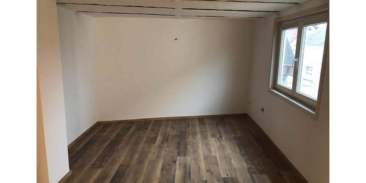 Etagenwohnung Großostheim - 3.5 Zimmer, 95 m&sup2;, 850&euro; | Angebot:25883157