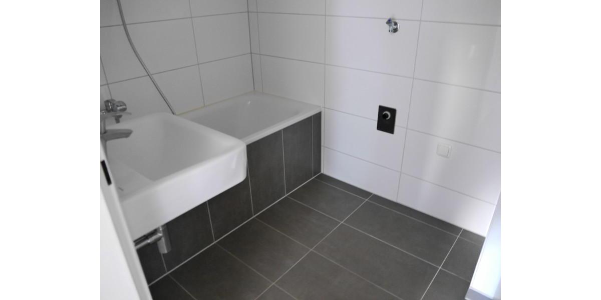 Etagenwohnung Hanau Großauheim - 3 Zimmer, 64 m&sup2;, 690&euro; | Angebot:25809835