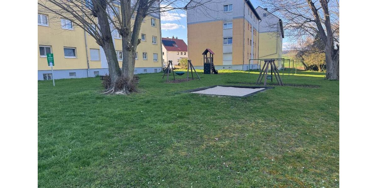 Etagenwohnung Altenstadt - 4 Zimmer, 100 m&sup2;, 1.000&euro; | Angebot:26001613