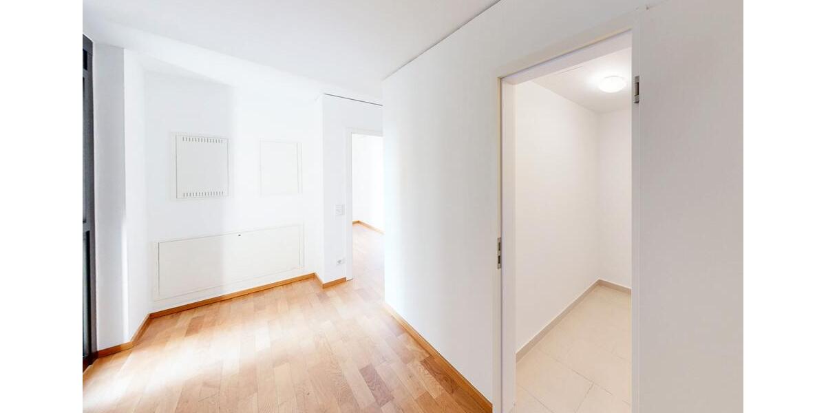 Etagenwohnung Frankfurt am Main - 3 Zimmer, 91 m&sup2;, 2.175&euro; | Angebot:25509905