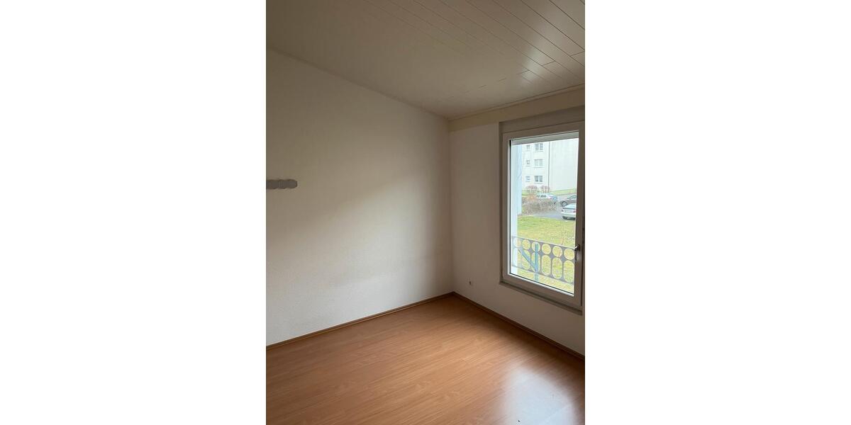 Reihenhaus Hanau Lamboy - 3 Zimmer, 81 m&sup2;, 360.000&euro; | Angebot:25364756