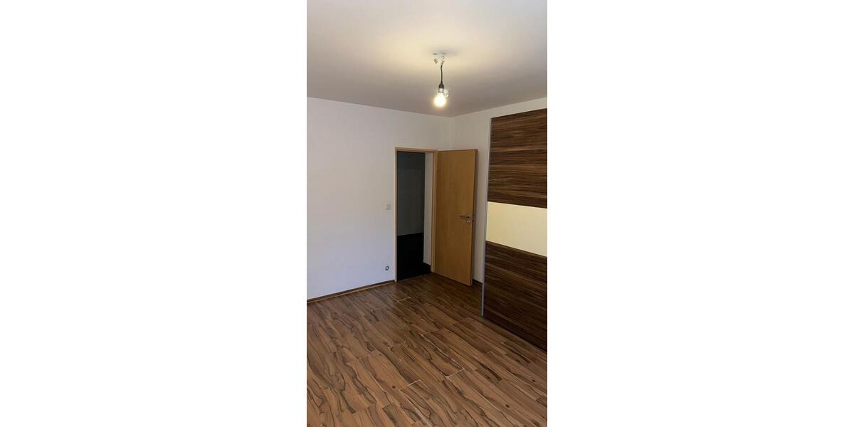 Etagenwohnung Mühlheim am Main - 4 Zimmer, 93 m&sup2;, 1.600&euro; | Angebot:25900537