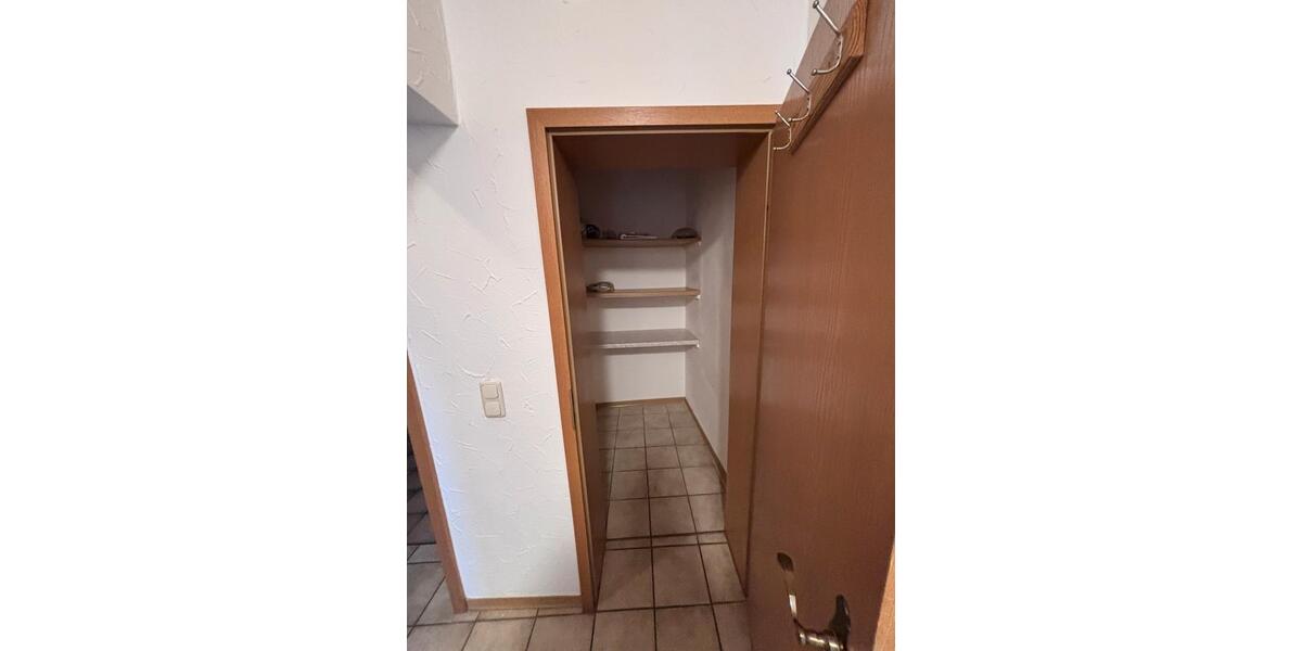 Etagenwohnung Gründau - 2 Zimmer, 62 m&sup2;, 620&euro; | Angebot:26382691
